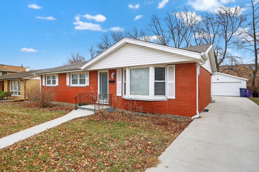 Building Photo - 4107 Applewood Ln