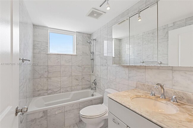 Building Photo - 1250 S Miami Ave