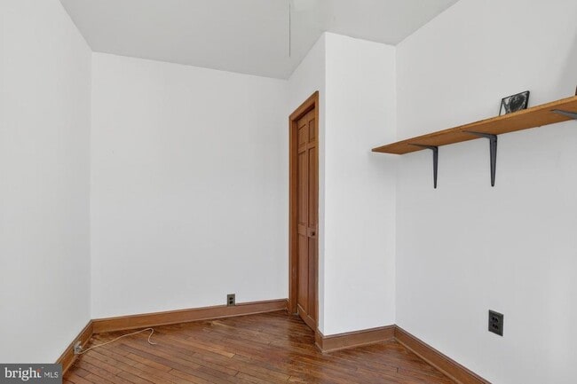 Building Photo - 1617 S Newkirk St