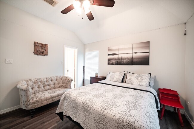 Building Photo - 5810 Misty Island Ct