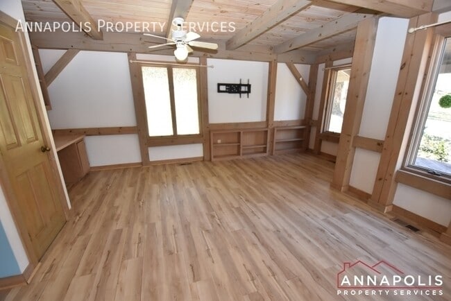 Building Photo - 1810 View Top Ct