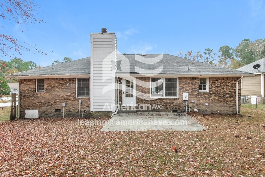 Building Photo - 709 Greensprings Dr