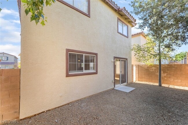 Building Photo - 647 Moonlight Stroll St