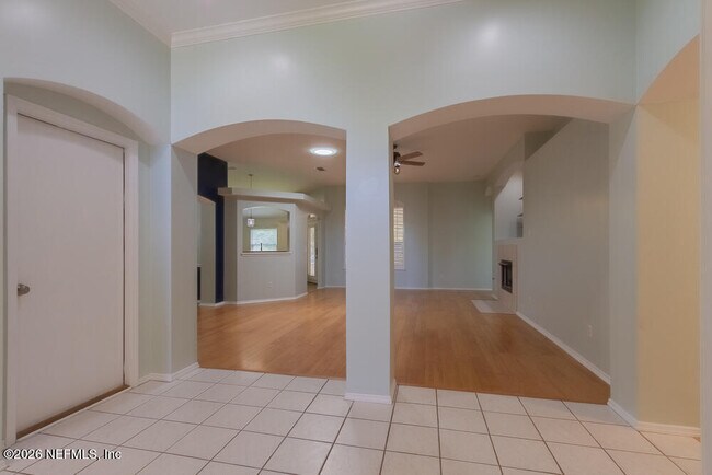 Building Photo - 13966 Sandhill Crane Dr S