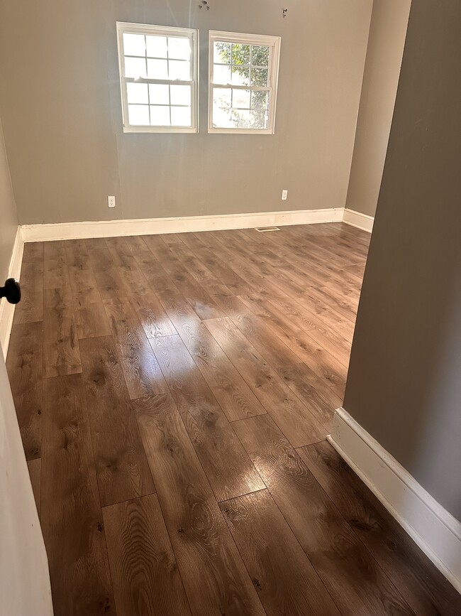 Building Photo - 11601 US-221