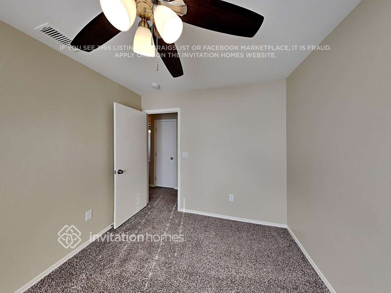Building Photo - 9327 W Carol Ave