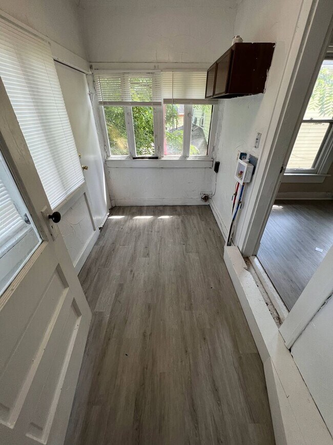 Building Photo - Indiana Ave. 46-48