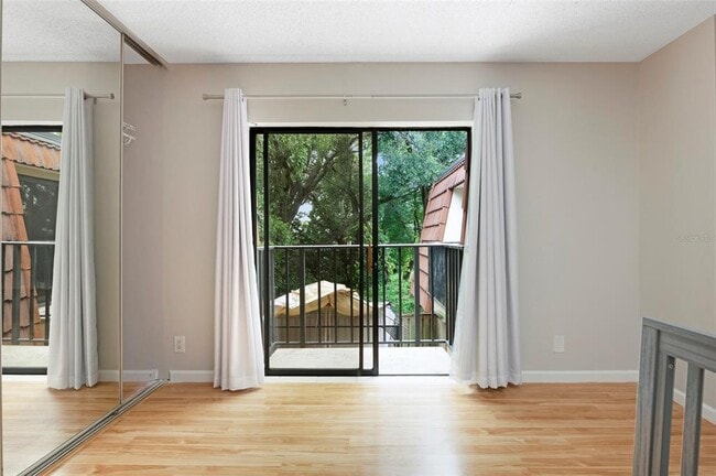 Building Photo - 2606 6th Ct