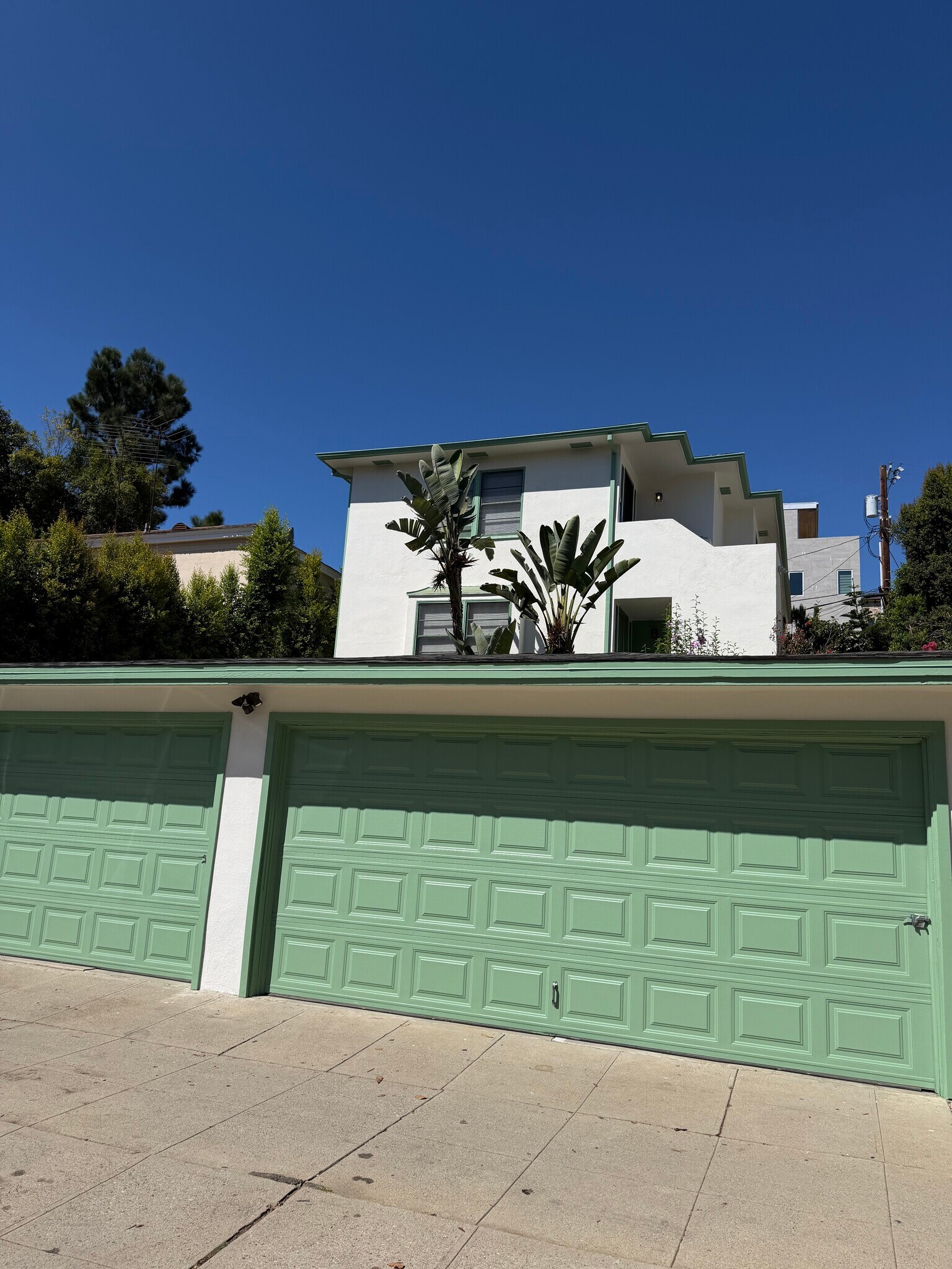 Building Photo - 1849 S Beverly Glen Blvd