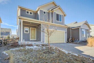 Building Photo - A Gorgeous 3 Bed 3 Bath Home in Desirable ...