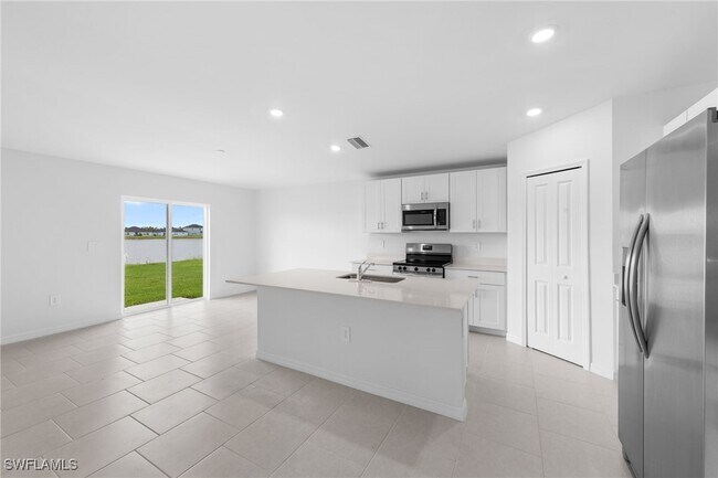 Building Photo - 17627 Paradiso Wy