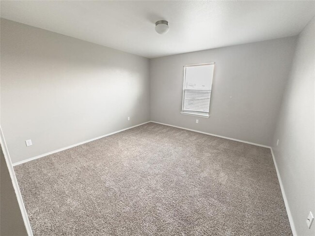 Building Photo - 9909 Fantail Ln