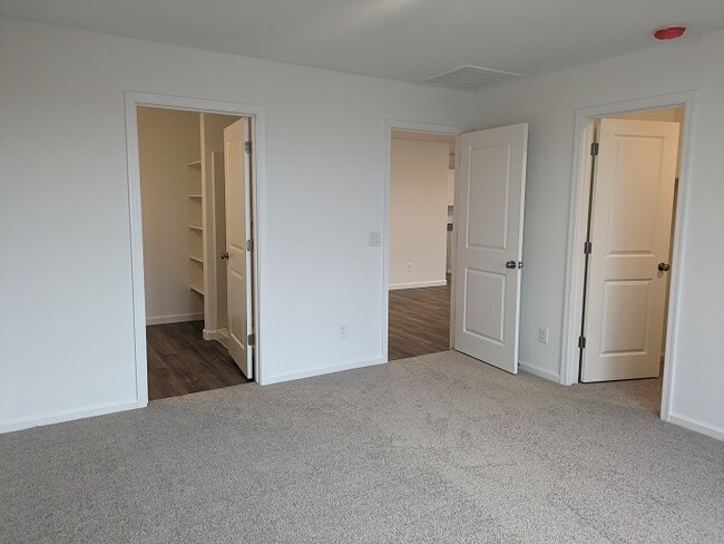 Building Photo - 1436 W Toltec Dr