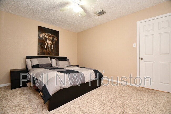 Building Photo - 3410 Plum Brook Ln