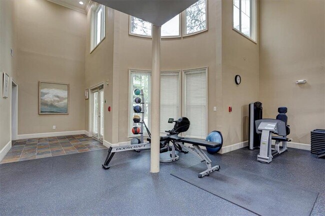 Building Photo - 1850 Cotillion Dr