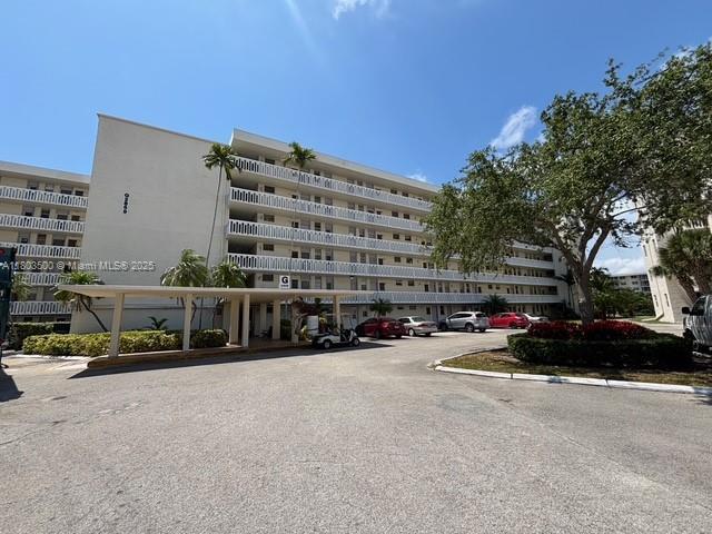 Building Photo - 2859 Leonard Dr