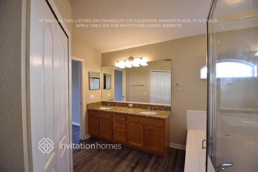 Building Photo - 3307 Coconut Grove Rd