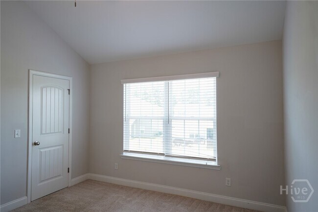 Building Photo - 6 Walkers Cay Ct