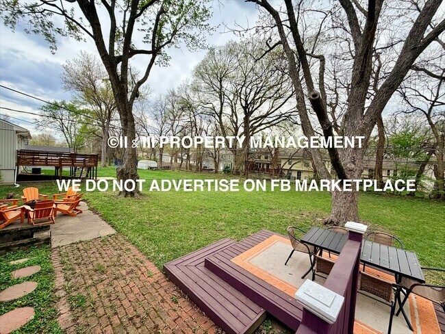 Building Photo - 9602 Hayes Dr