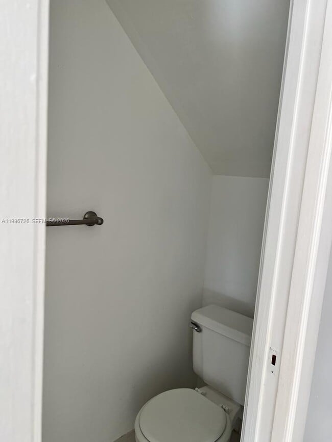 Building Photo - 365 NW 85th Ct