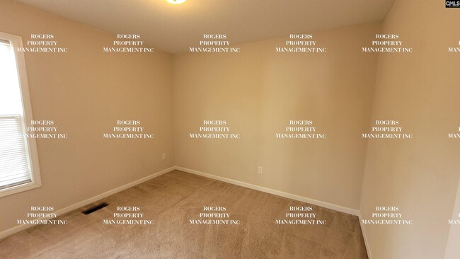 Building Photo - 136 Longshadow Dr