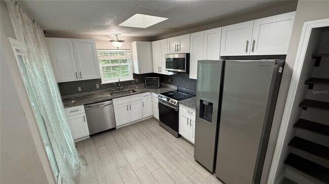 Building Photo - 9608 River Walk Ct