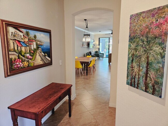 Building Photo - Annual Furnished Pet Friendly Twin Villa l...