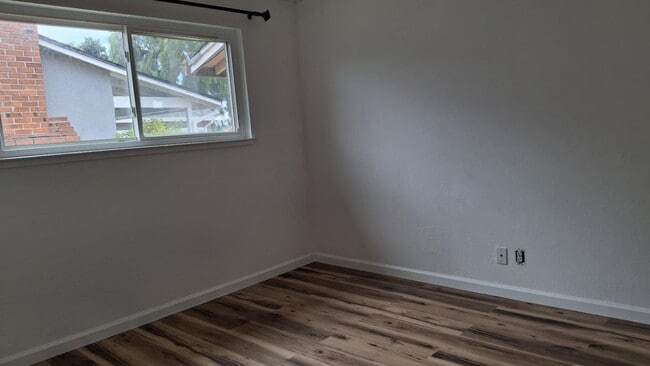 Building Photo - 35885 Adobe Dr