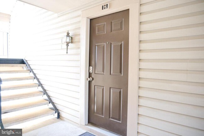 Building Photo - 6941 Mary Caroline Cir