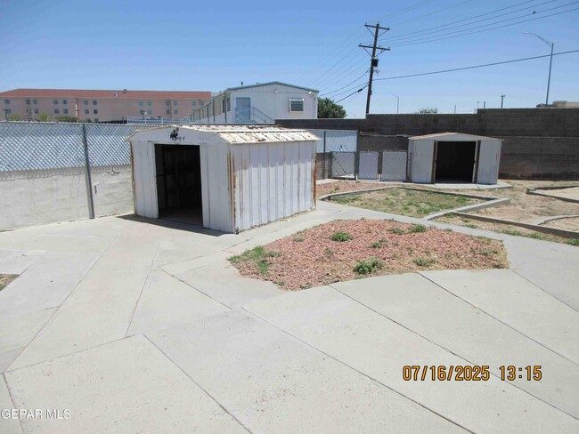 Building Photo - 6540 Cheyenne Trail
