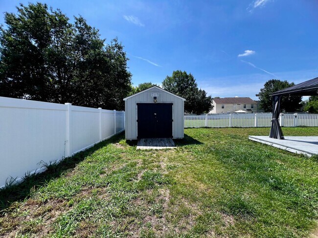 Building Photo - Beautiful 4 bedroom home in Chesapeake