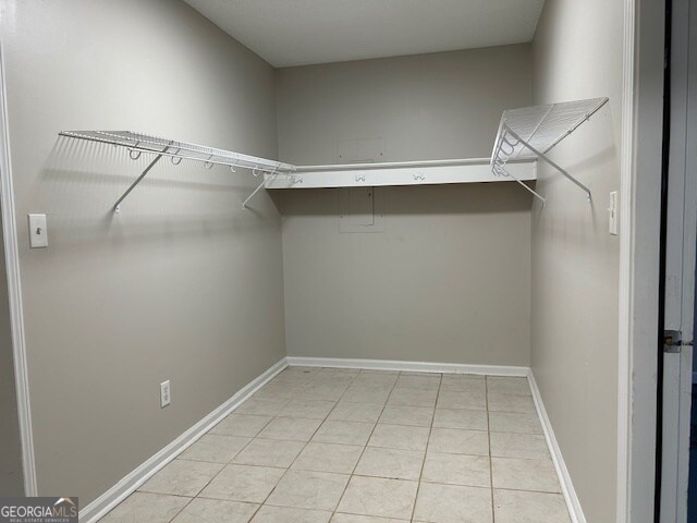Building Photo - 632 N Fairfield Dr