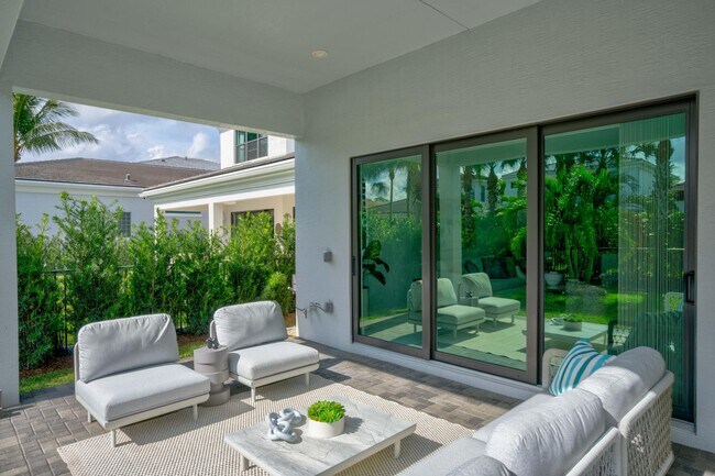 Building Photo - 13710 Artisan Cir