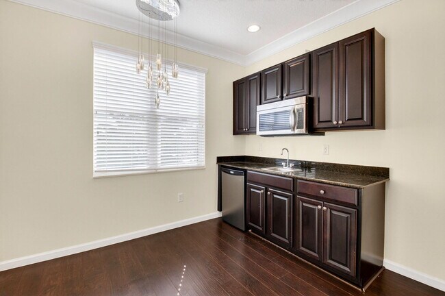 Building Photo - 4920 NW 15th Ave