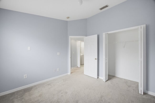 Building Photo - 6407 Barksdale Way