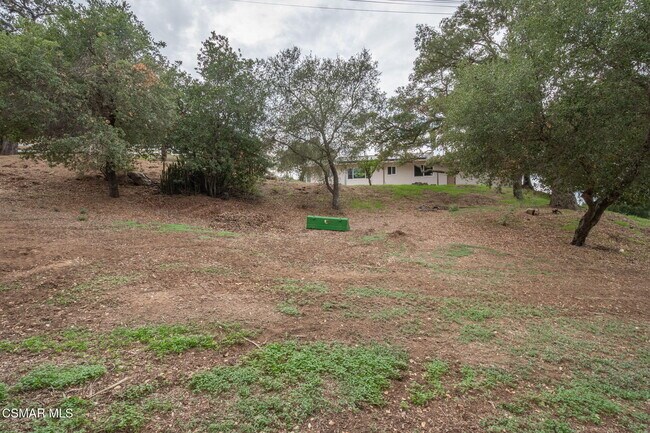 Building Photo - 130 Chisholm Trail