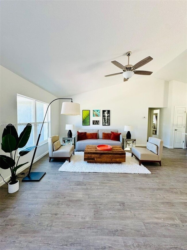 Building Photo - 13731 SW 89 Cir