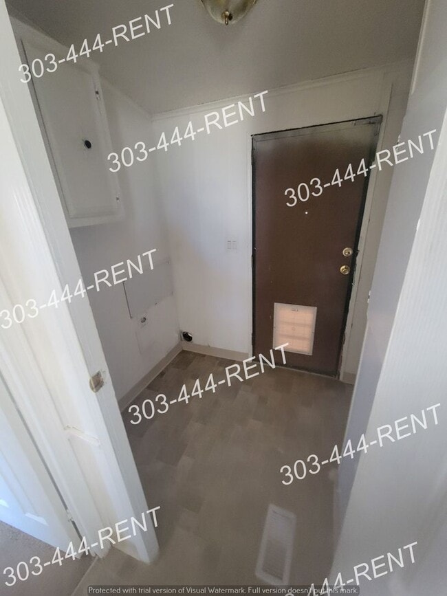 Building Photo - 3 Bedroom 2 Bath Mobile Home!