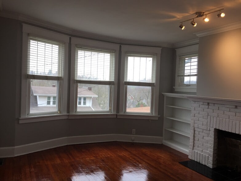 Building Photo - 116 North Street