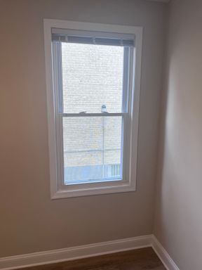 Building Photo - 8611 Flower Ave - Unit 1  - Sunny 2 Bed in Tacoma Park!  Pet’s Allowed! Parking!