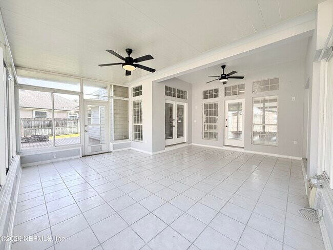 Building Photo - 11411 Kingsley Manor Way