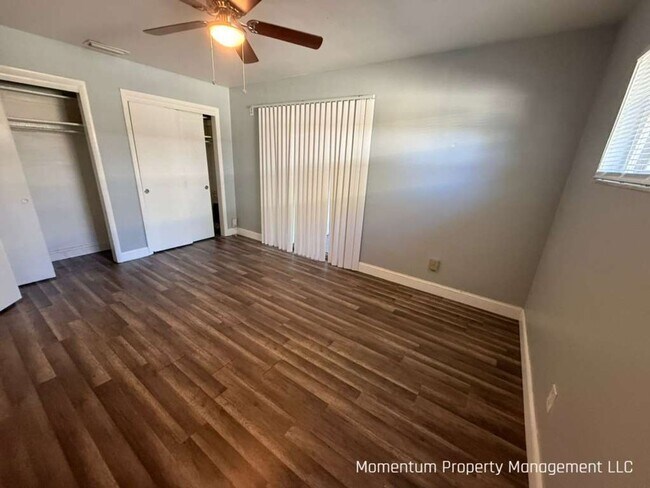 Building Photo - 9406 N Mulberry St