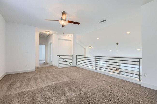 Building Photo - 1513 Casa Dr