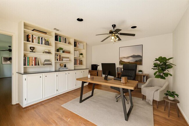 Building Photo - 7743 Portal Dr