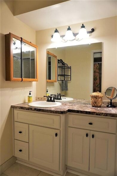 Building Photo - 4348 Tahitian Gardens Cir