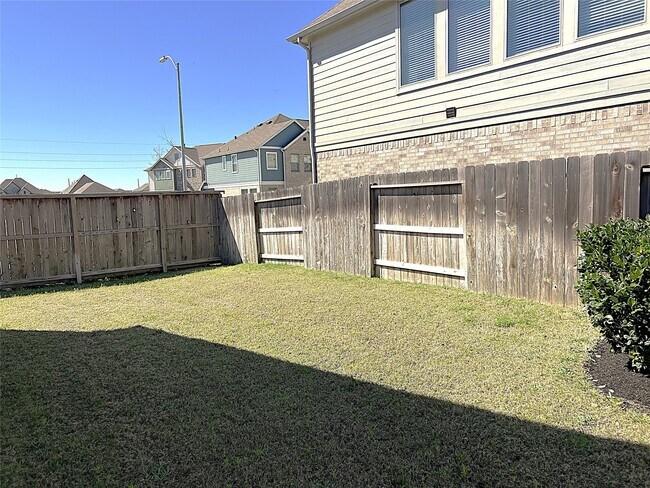 Building Photo - 16303 Tawny Emperor Dr