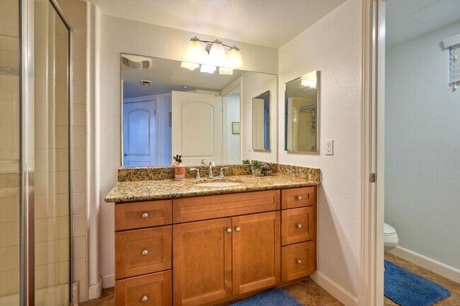 Building Photo - 1019 Costa Pacifica Way
