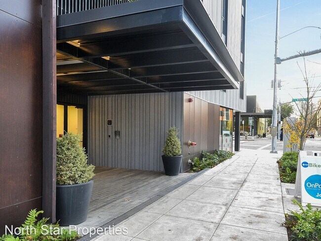 Building Photo - 2 br, 2 bath House - 12 NE Fremont St Unit 5E