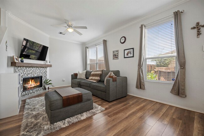 Building Photo - 16783 Mammoth Springs Dr