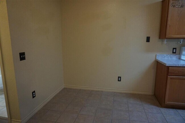 Building Photo - Red Bluff Terrace